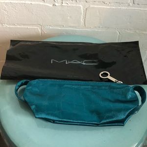 MAC cosmetic brush case - new